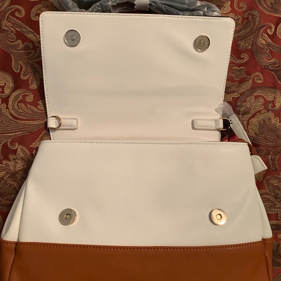 Pocketbook - Picture 4 of 5